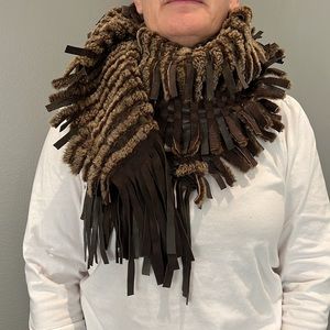 Shearling reversible scarf, excellent condition. Purchased in Japan.